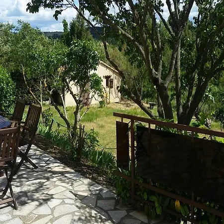 Des Corbieres 住宿加早餐酒店 Montséret